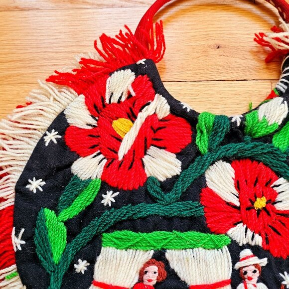 Handcrafted Madeira Portugal Floral Embroidered Crewel Wool Tote Handbag Purse - Picture 12 of 15